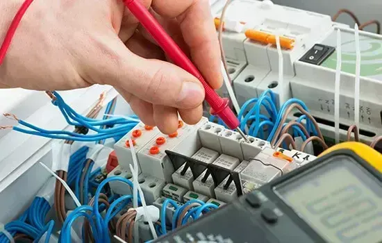 Professional electrician in North Finchley
